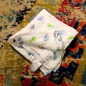 💸FREE WITH PURCHASE 💸 muslin blanket